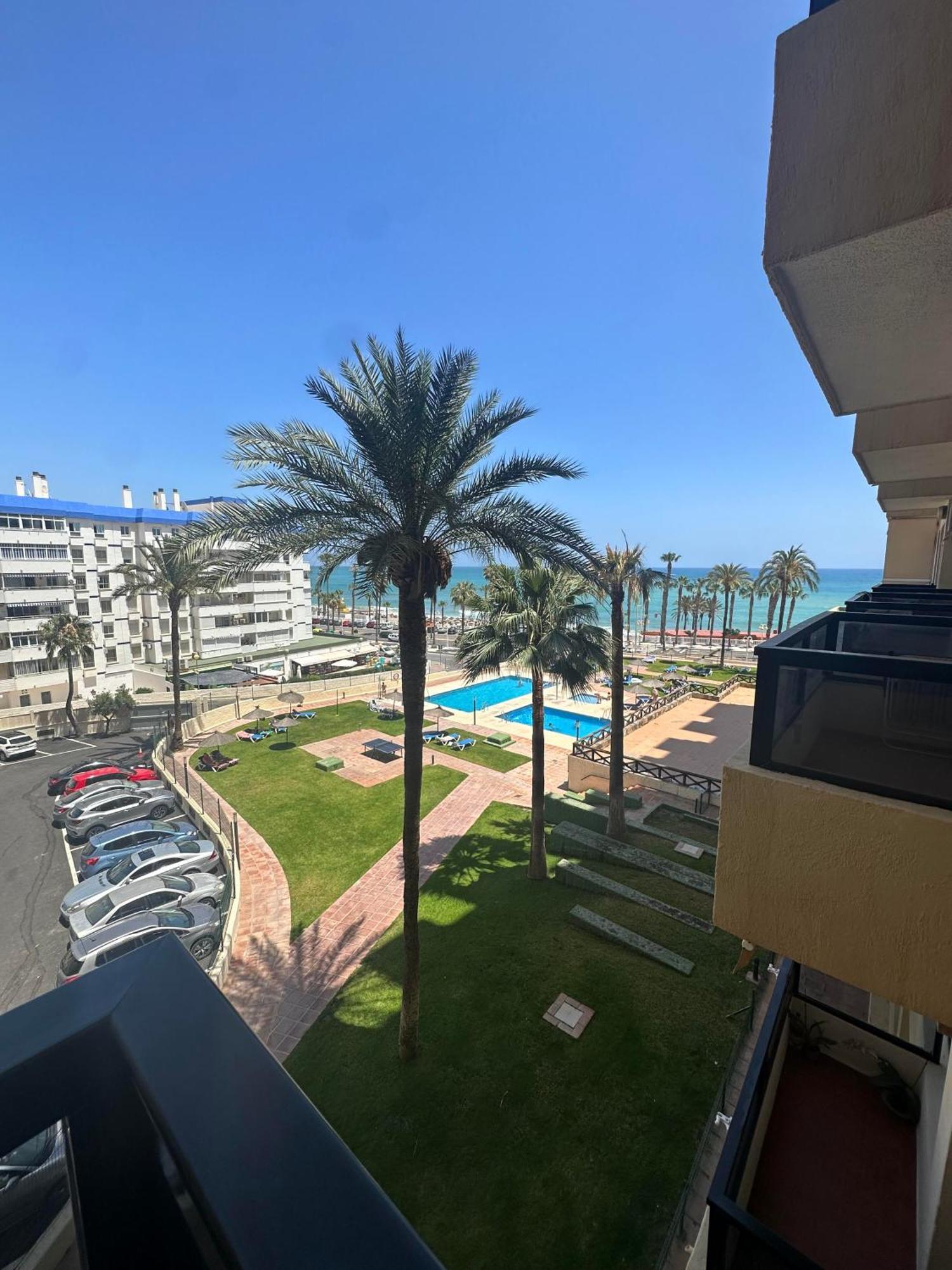 Apartamento Turistico Aloha Playa Benalmádena Exterior foto